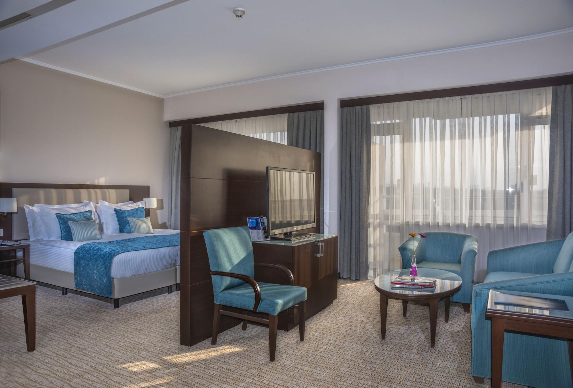 Radisson Blu 4*