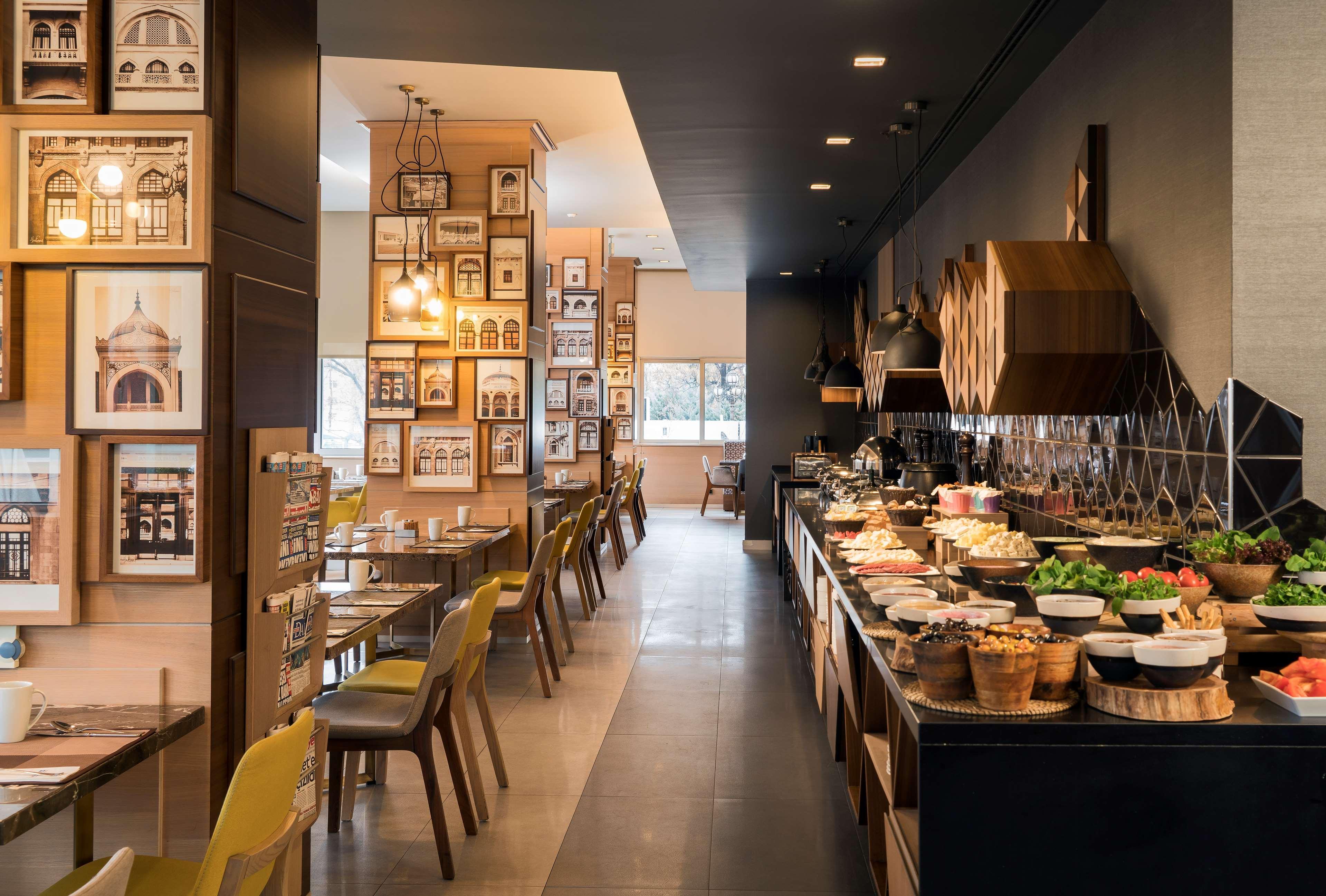 מלון Radisson Blu 4*
